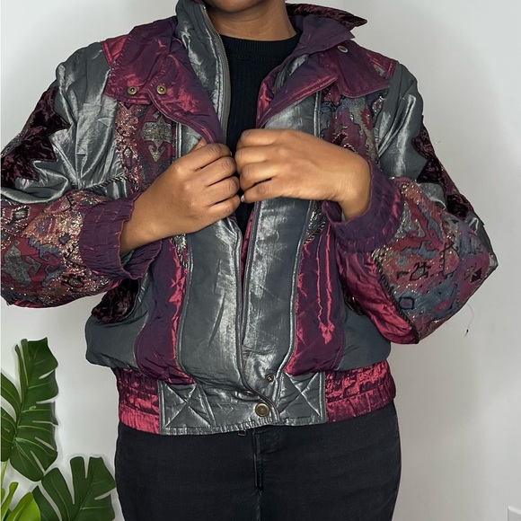 Vintage Bomber Jacket - Picture 3 of 8